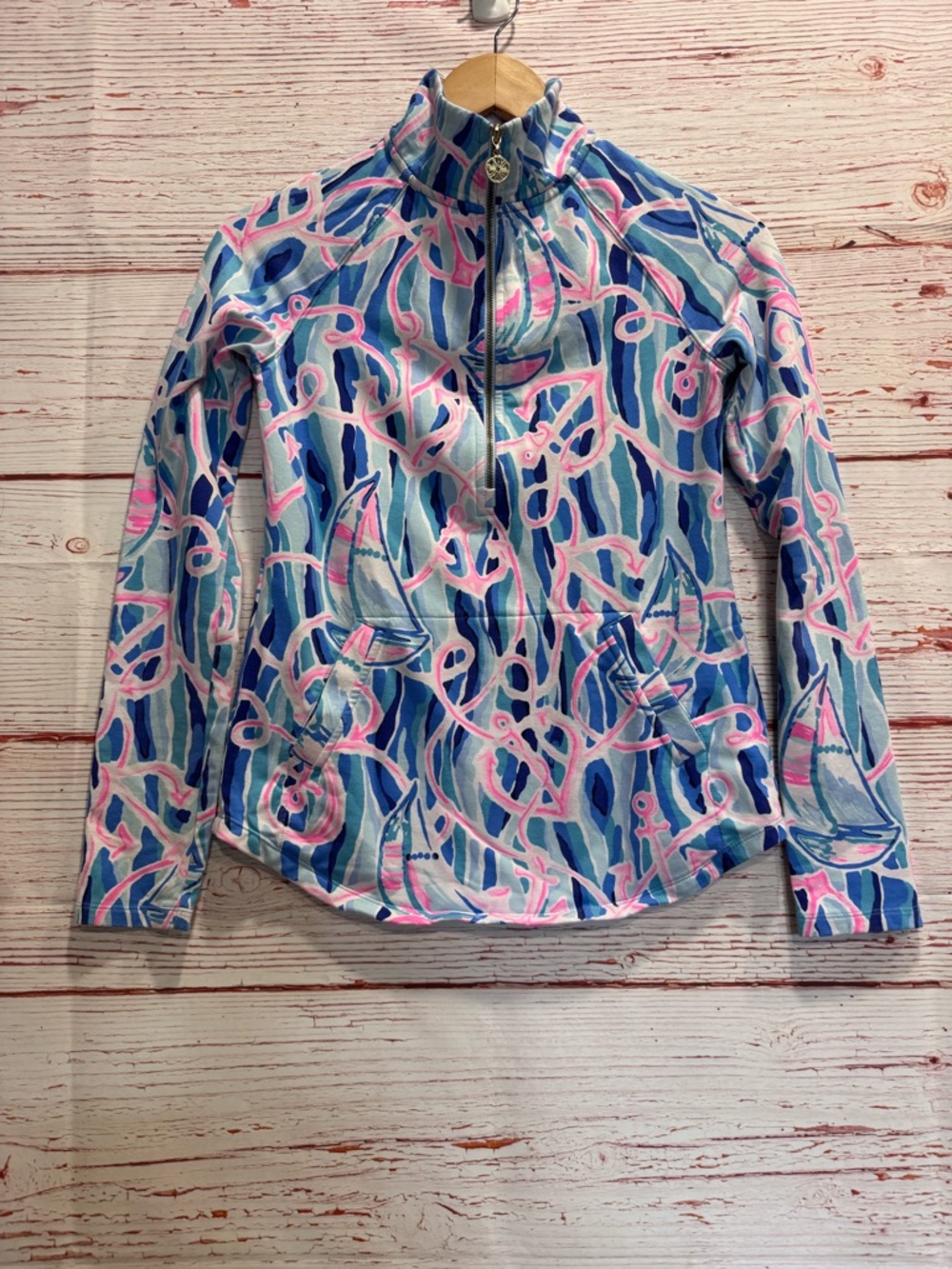 Lilly Pulitzer UPF 50+ Skipper Popover Top in Skim Blue Reel Nauti Sz XXS - Picture 2 of 11